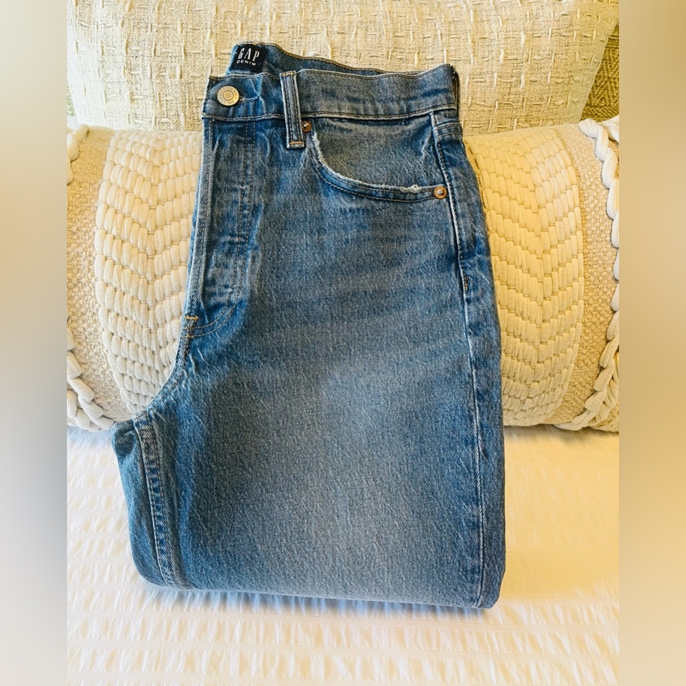 GAP Women's Straight Leg Jeans - Blue - Picture 15 of 16